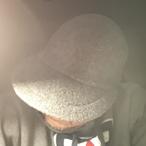 Unisex gray fleece cap winter hat with brim - Picture 1 of 3